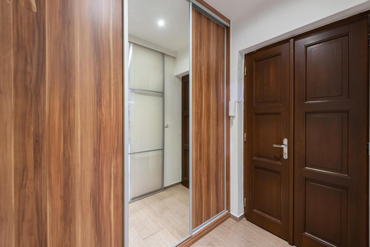 10 Min City Centre 5 People Apartment, Free Coffee 布拉格 外观 照片